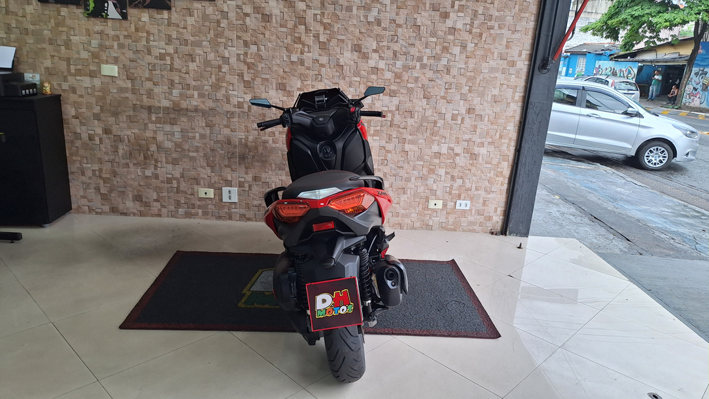 Yamaha XMAX Vermelho