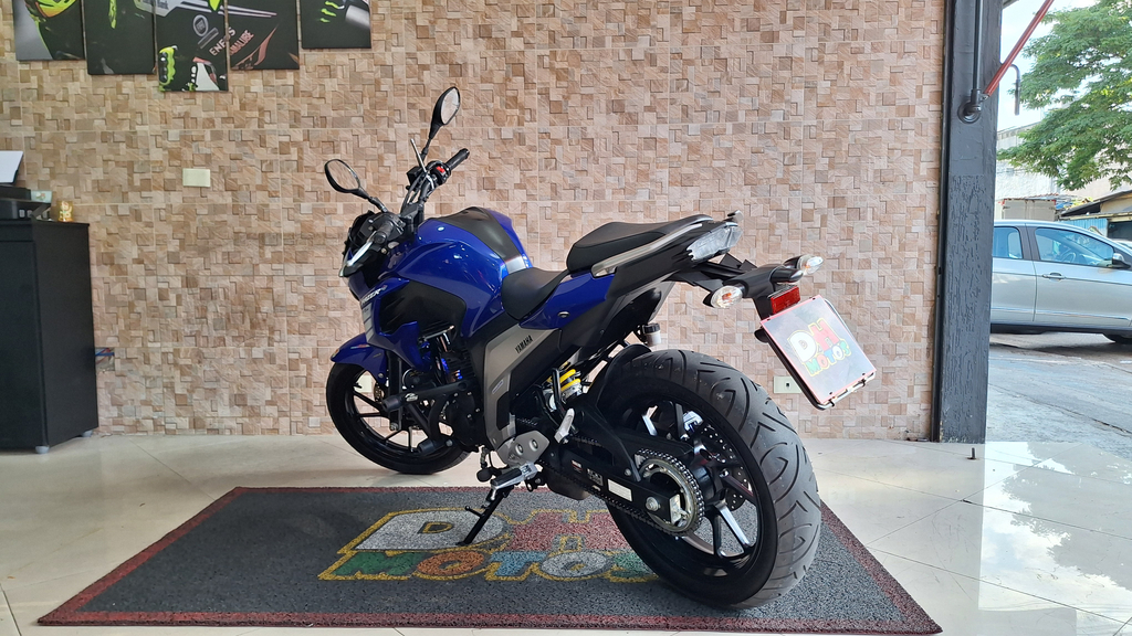 Yamaha FZ25 Azul