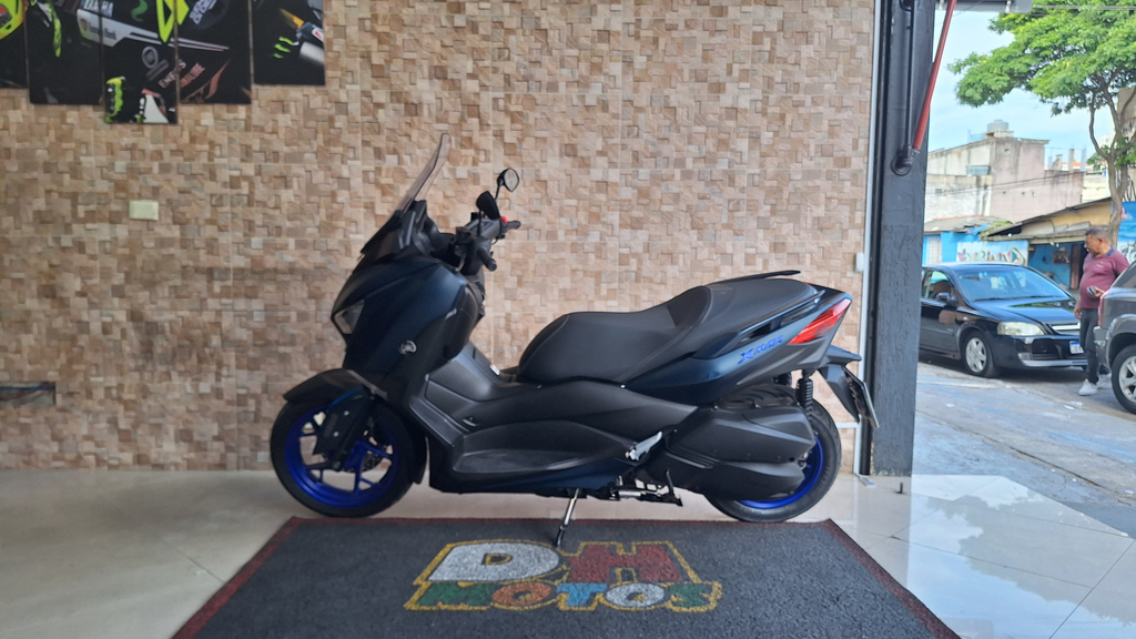 Yamaha XMAX Azul