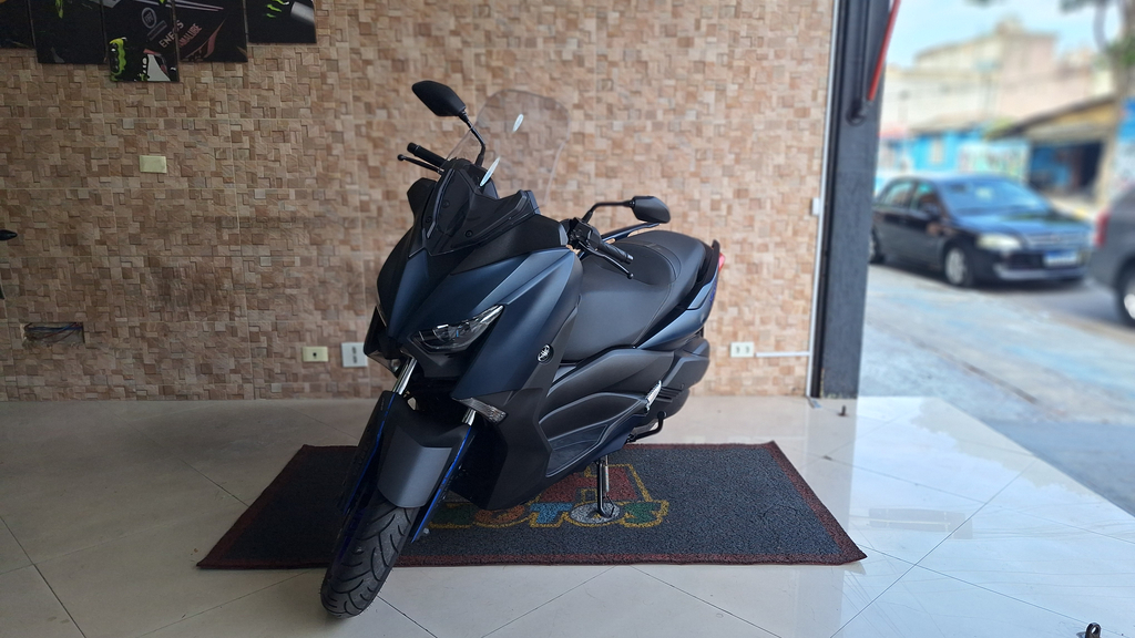 Yamaha XMAX Azul