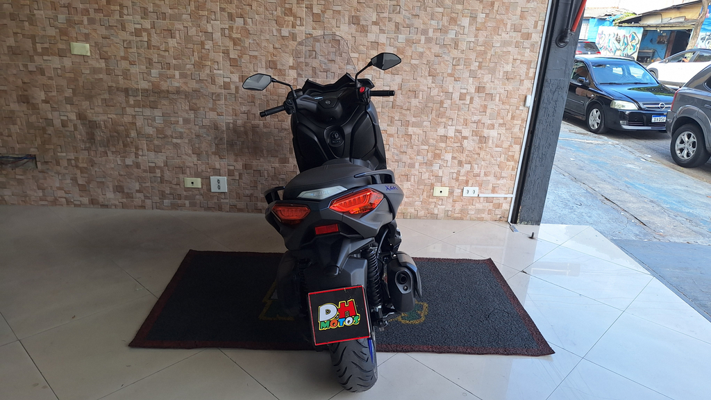 Yamaha XMAX Azul