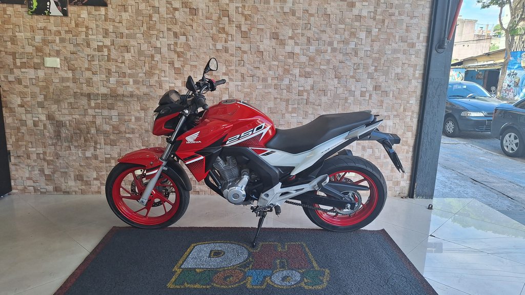 Honda CB 250 Vermelho