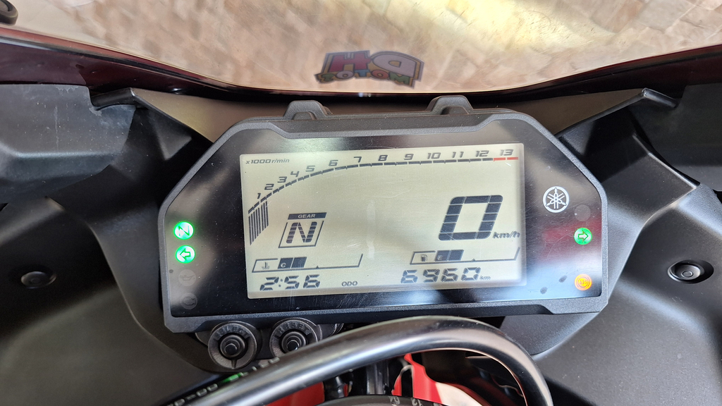 Yamaha YZF Vermelho