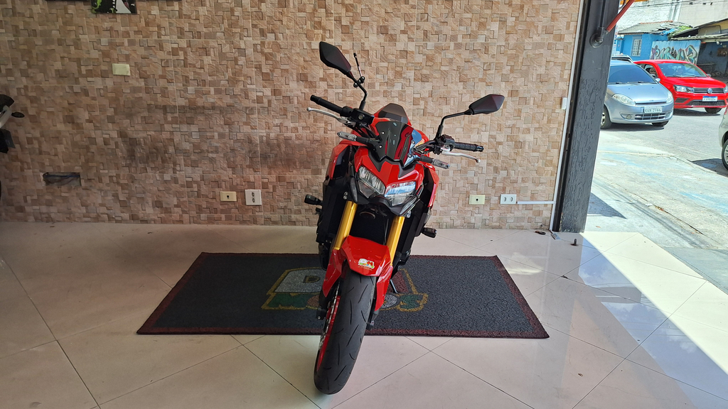 Kawasaki Z Vermelho
