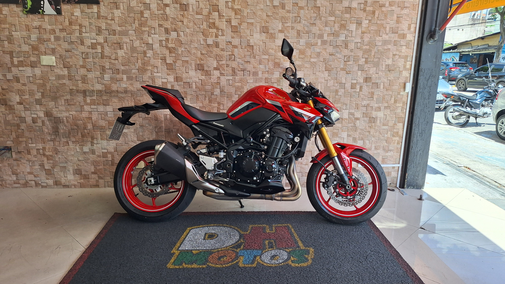 Kawasaki Z Vermelho