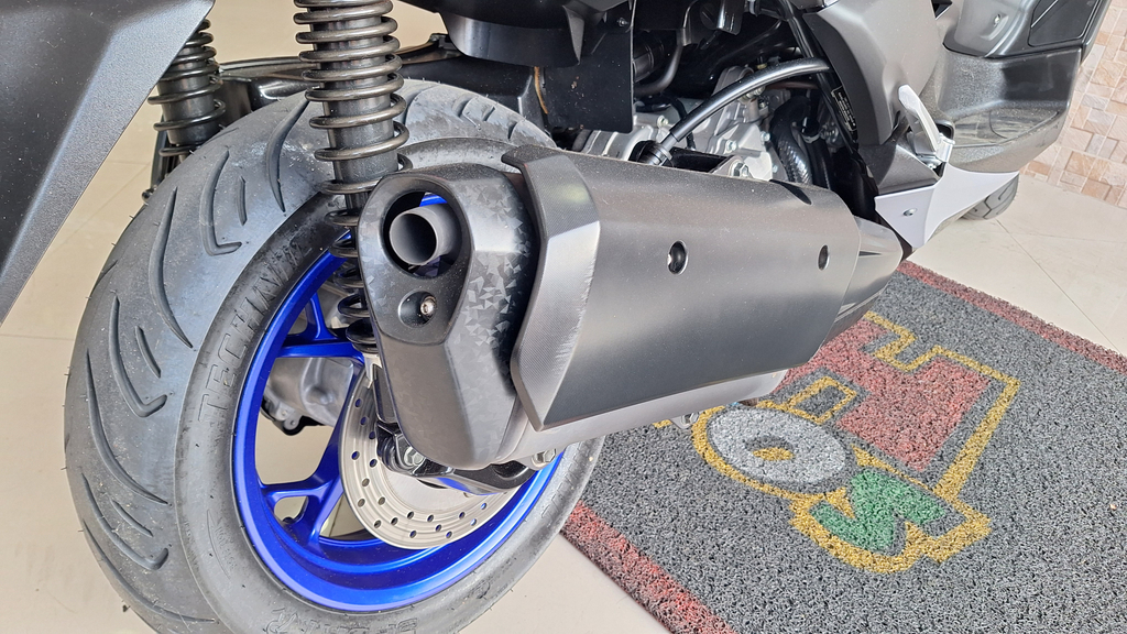 Yamaha XMAX Cinza