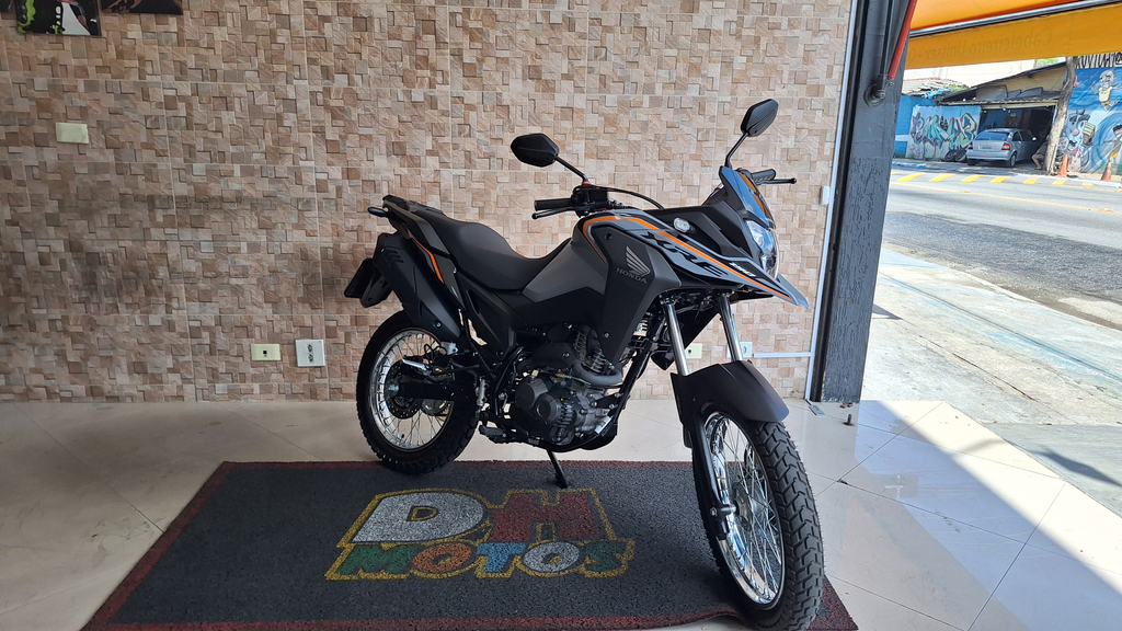Honda XRE 190  Cinza