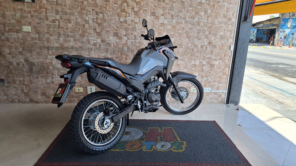 Honda XRE 190  Cinza