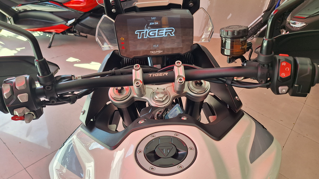 Triumph TIGER Branco