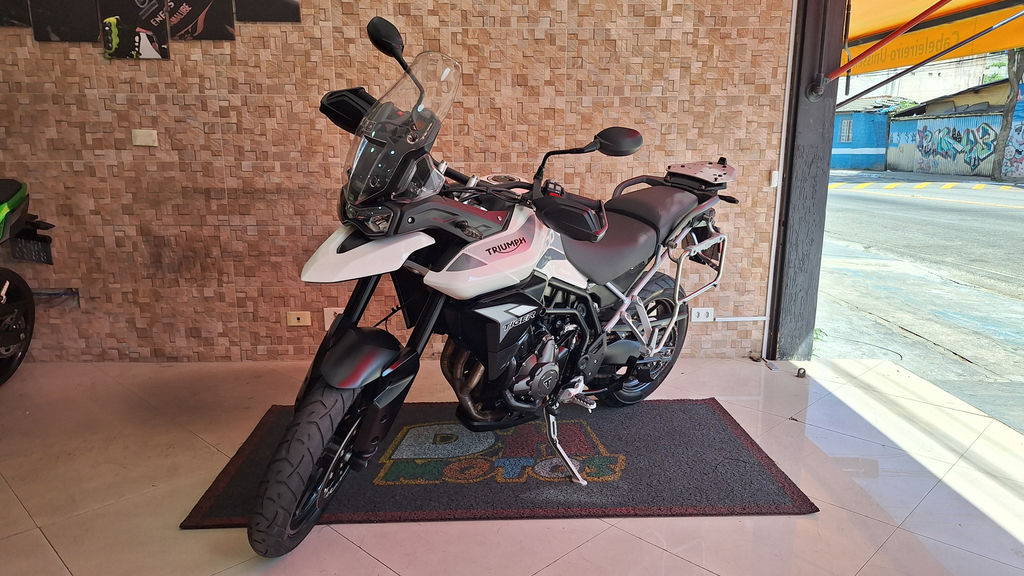 Triumph TIGER Branco