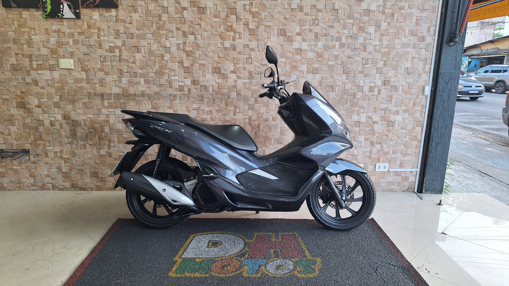 Honda PCX Cinza