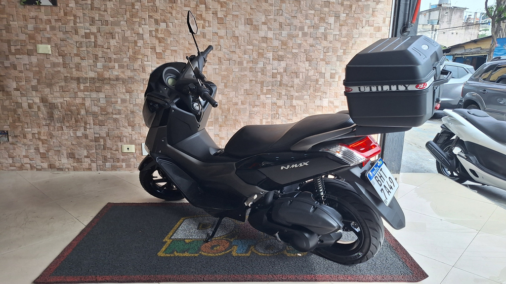 Yamaha NMAX Preto