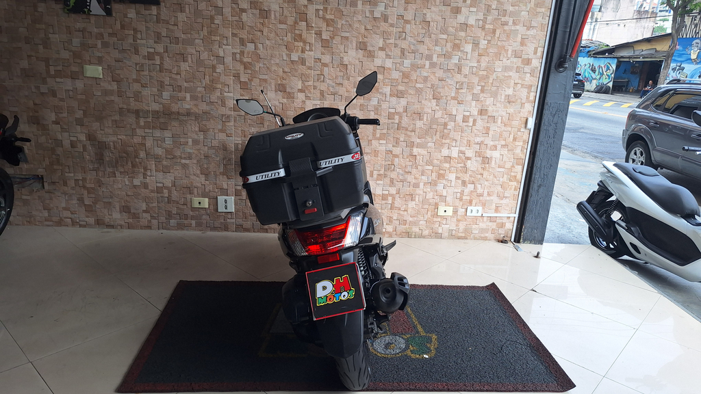 Yamaha NMAX Preto