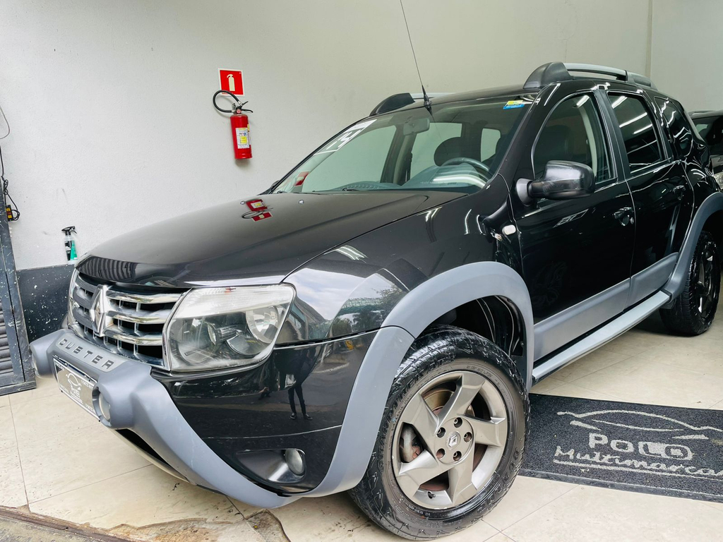 Renault Duster Preto