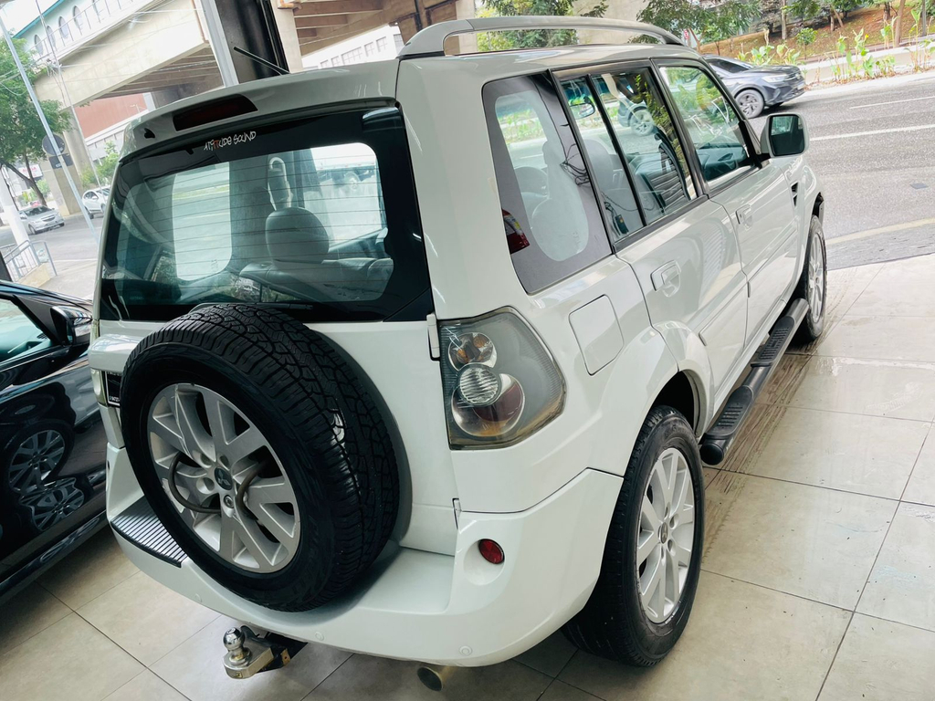 Mitsubishi Pajero TR4 Branco