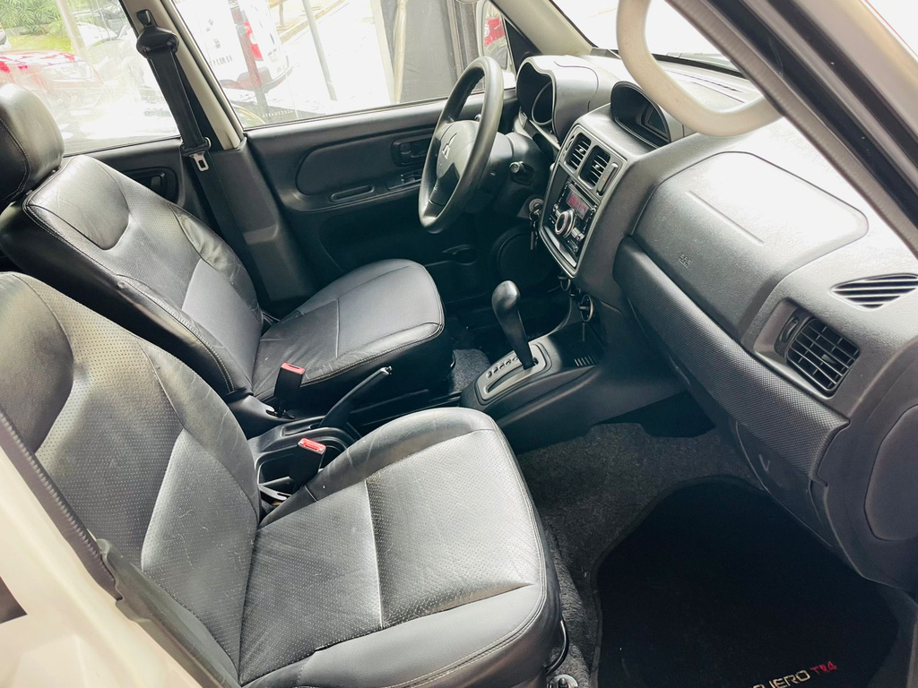 Mitsubishi Pajero TR4 Branco