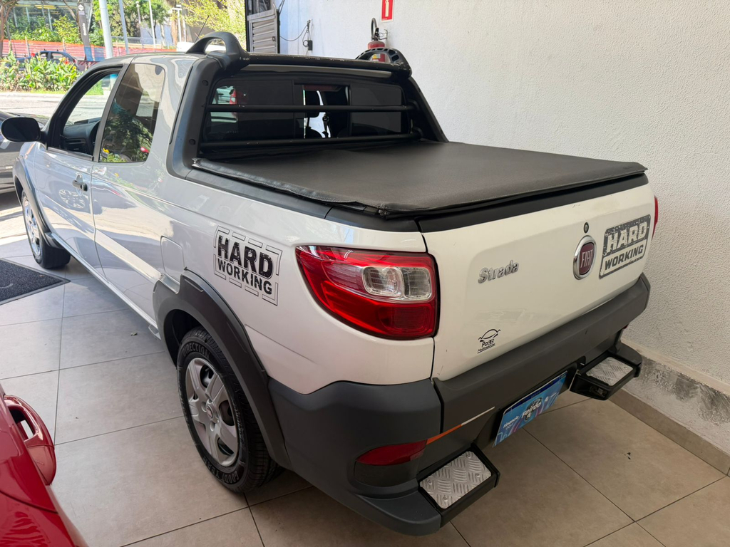 Fiat Strada Branco