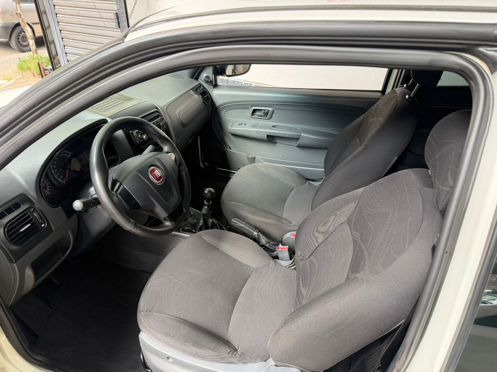 Fiat Strada Branco