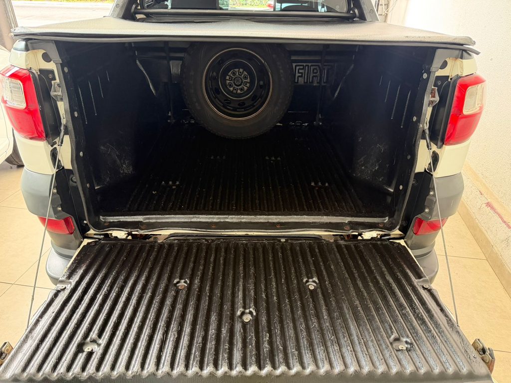 Fiat Strada Branco
