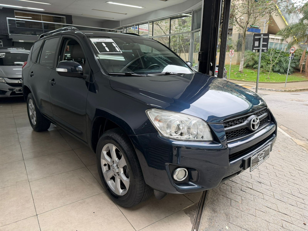 Toyota RAV4 Preto