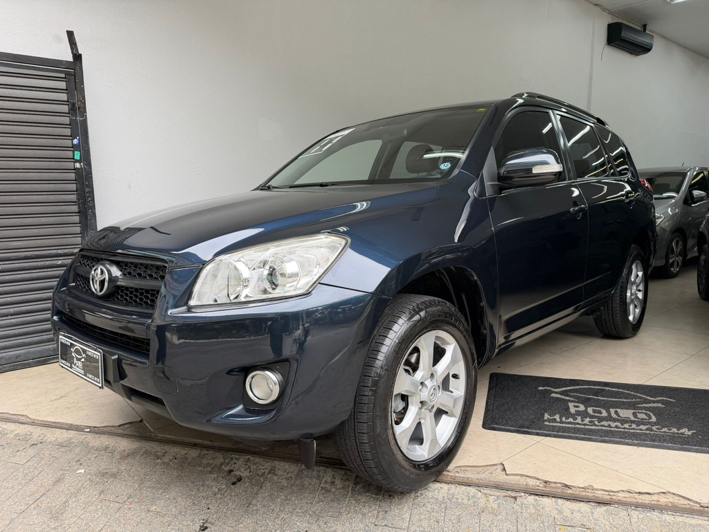 Toyota RAV4 Preto