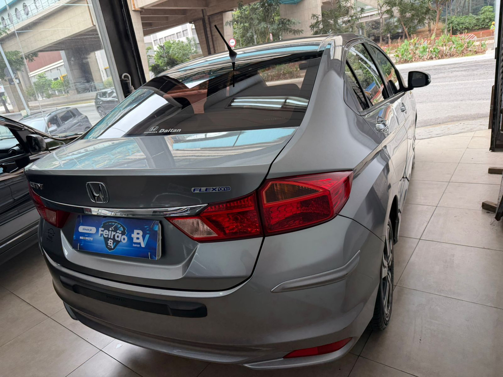 Honda City Cinza