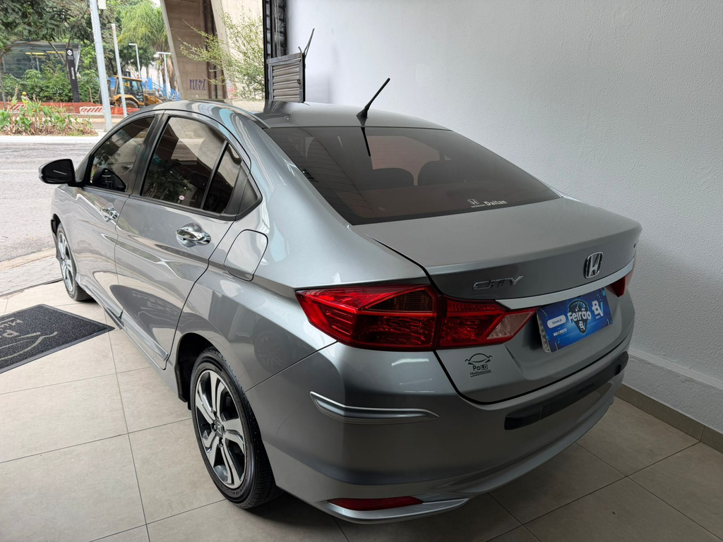 Honda City Cinza