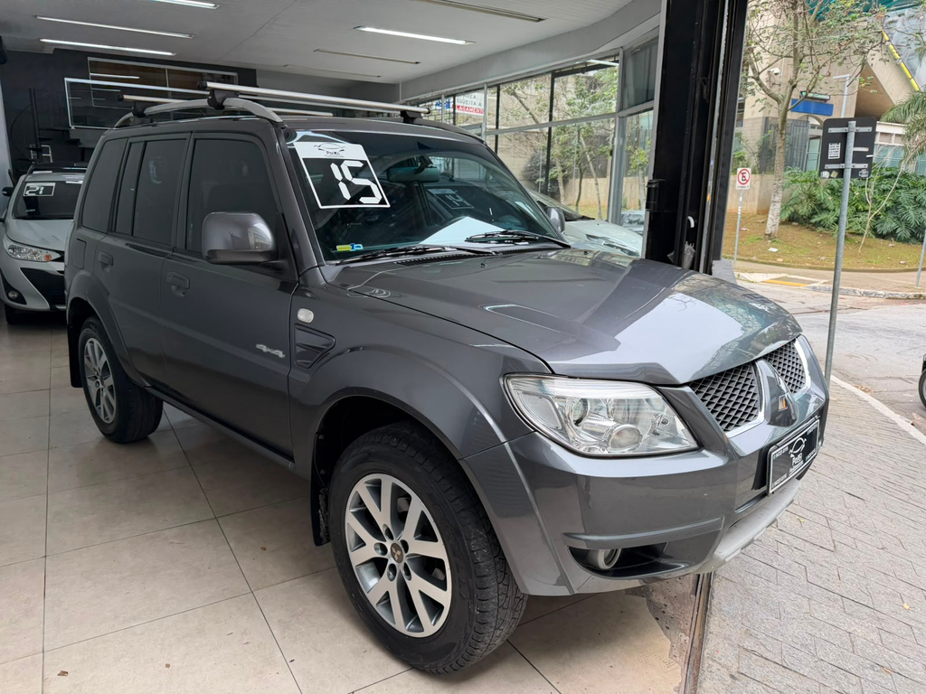 Mitsubishi Pajero TR4 Cinza