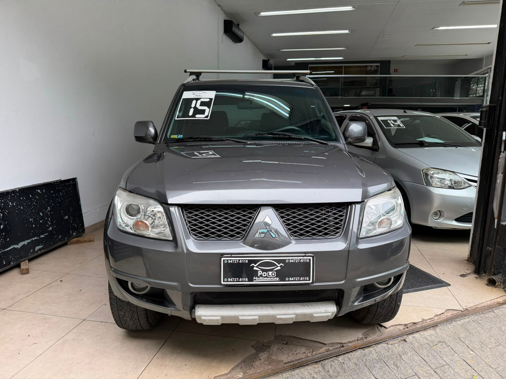 Mitsubishi Pajero TR4 Cinza