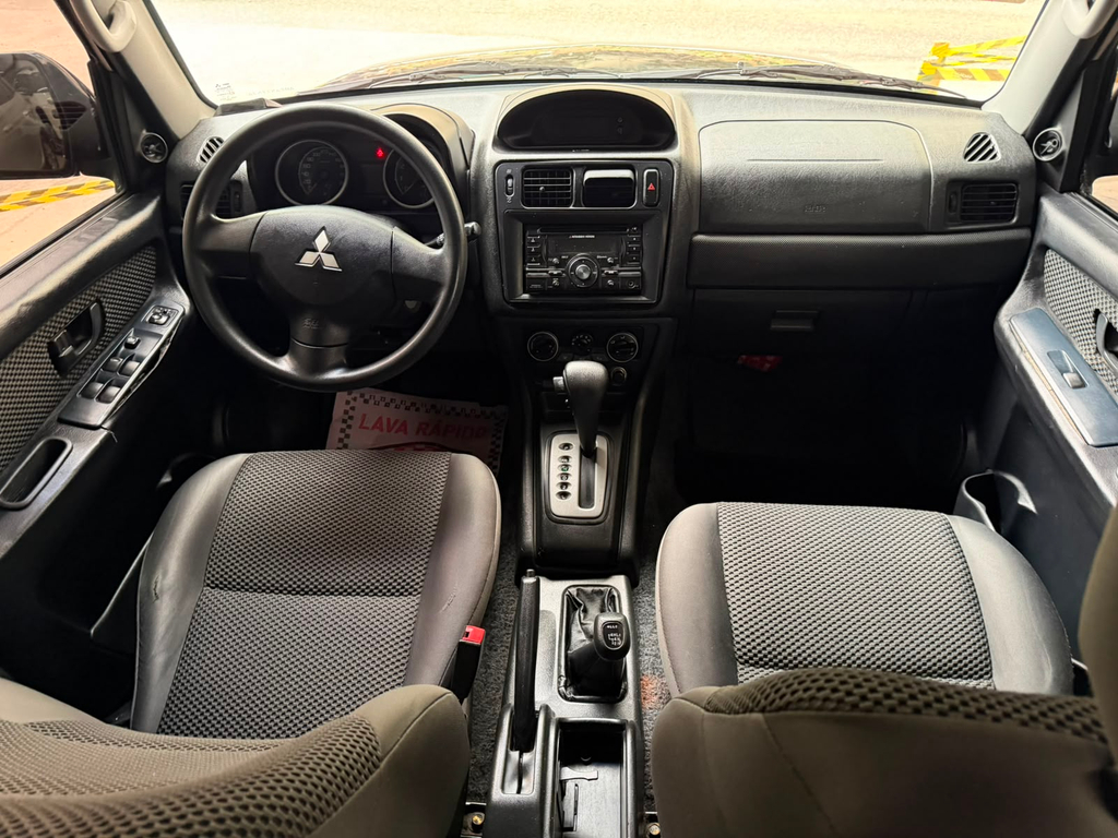 Mitsubishi Pajero TR4 Preto