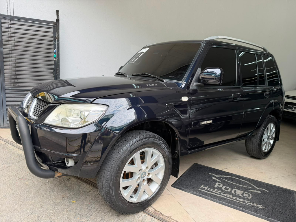 Mitsubishi Pajero TR4 Preto