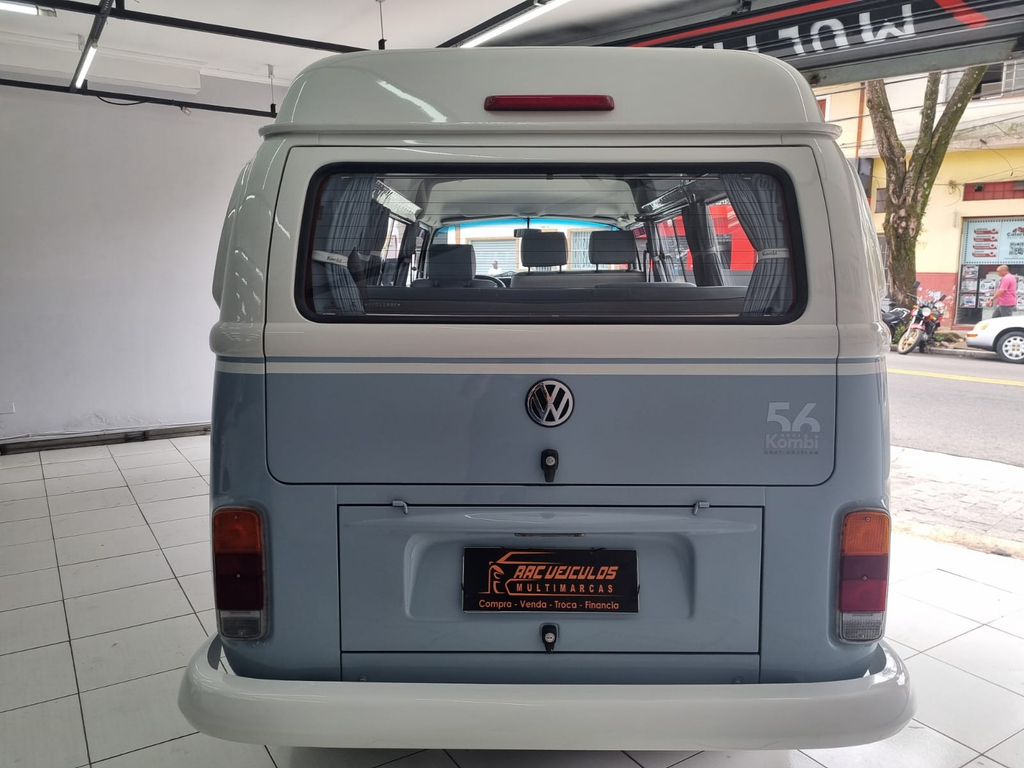 Volkswagen Kombi Branco