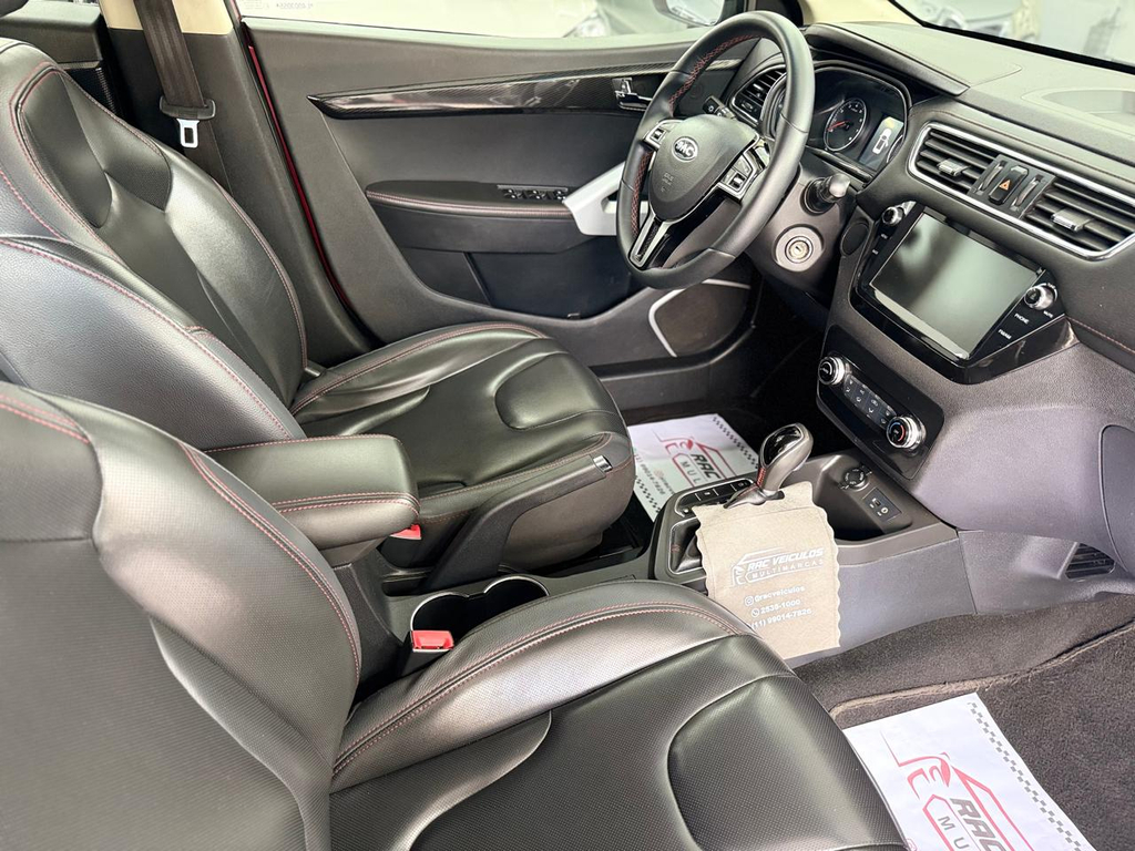 JAC T40 Vermelho