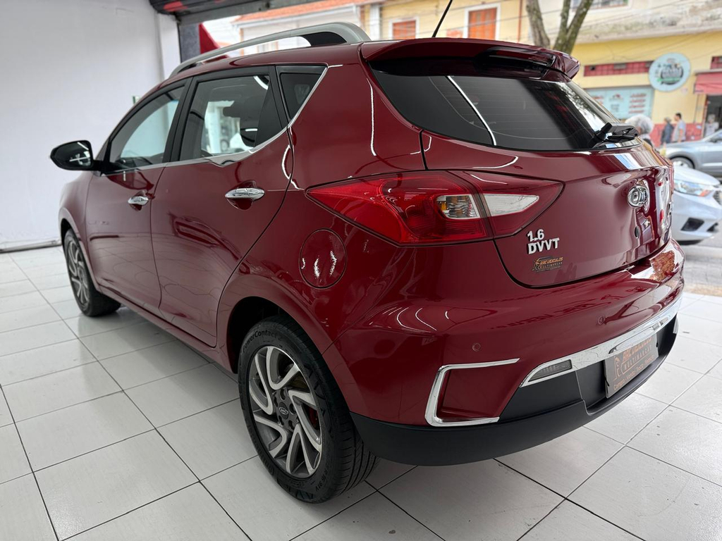 JAC T40 Vermelho