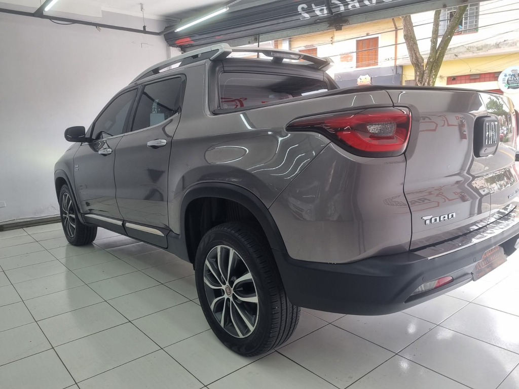 Fiat Toro Cinza