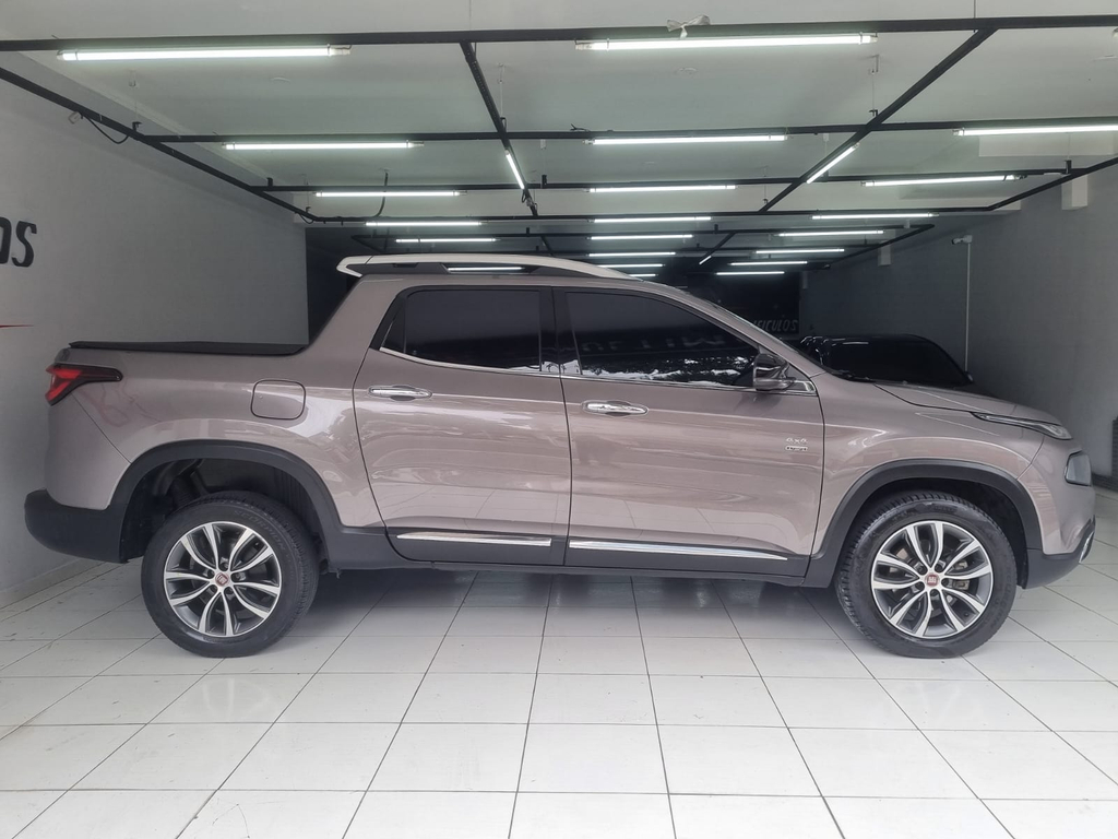 Fiat Toro Cinza