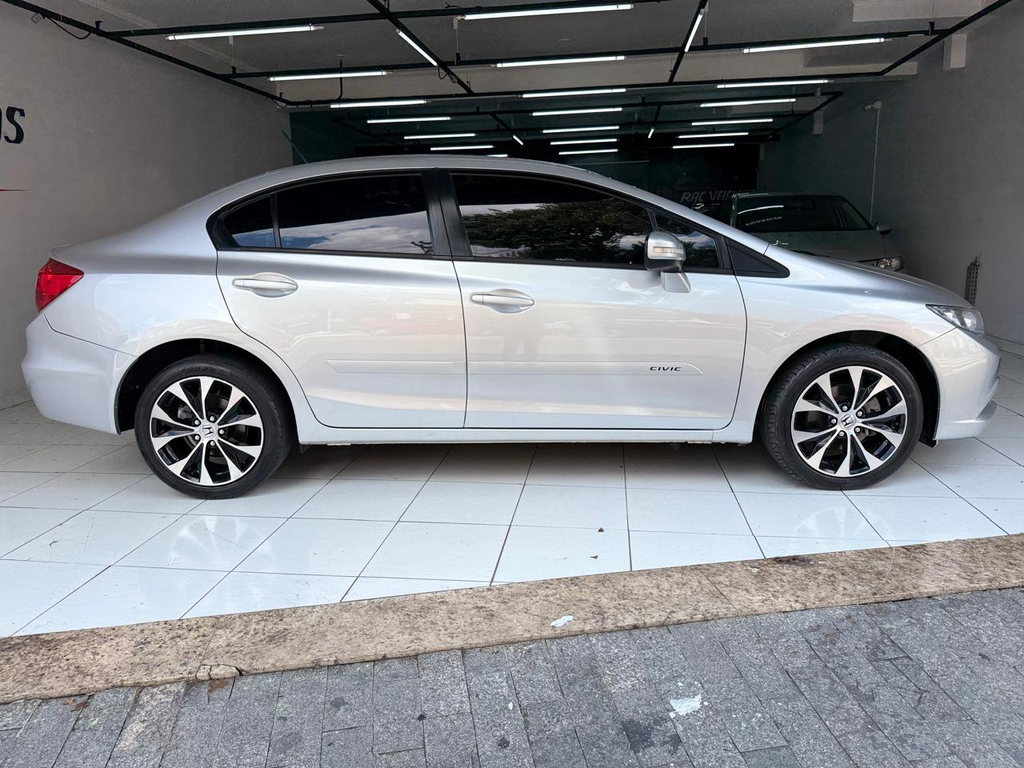 Honda Civic Prata