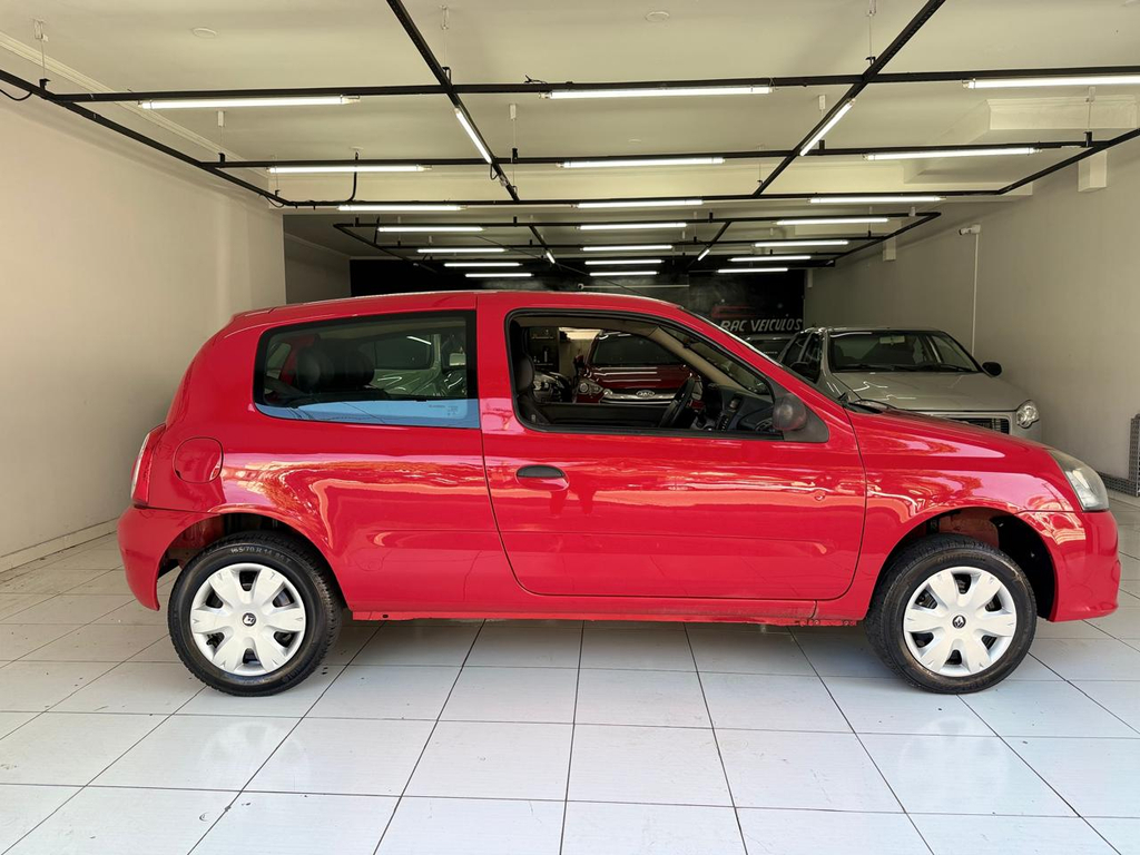 Renault Clio Vermelho