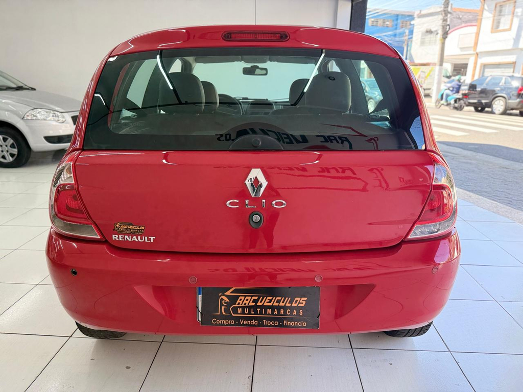 Renault Clio Vermelho