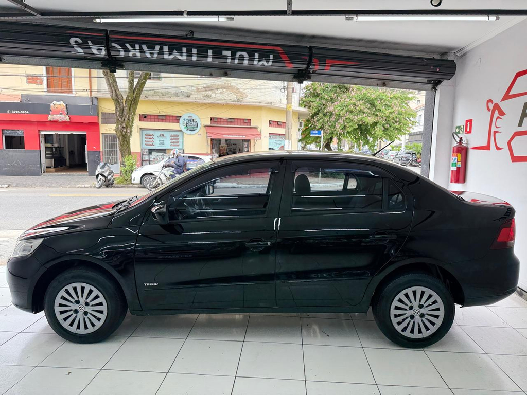 Volkswagen Voyage Preto