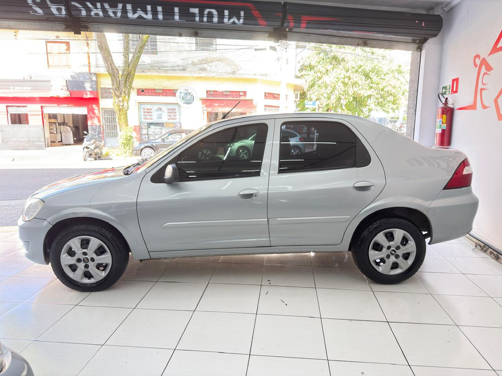 Chevrolet Prisma Prata