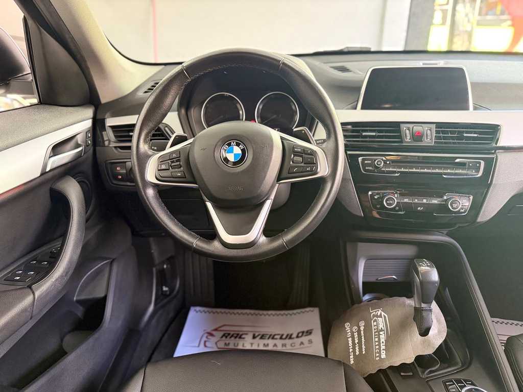 BMW X1 Prata