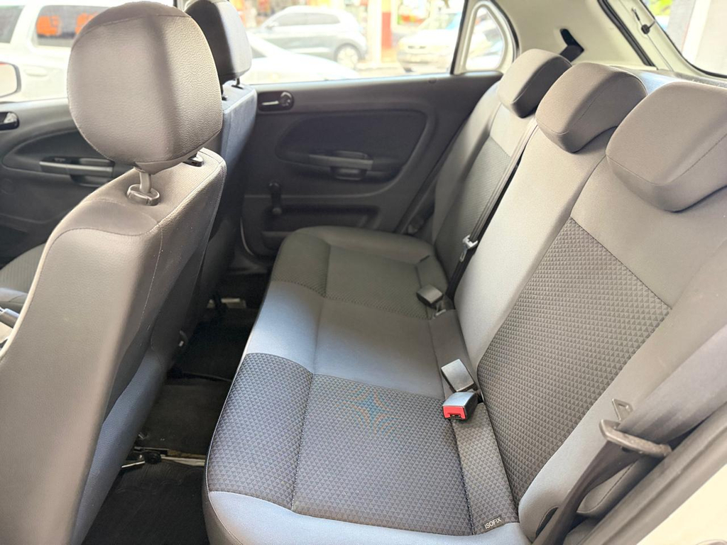 Volkswagen Gol Branco