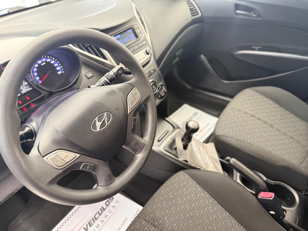 Hyundai HB20 Preto
