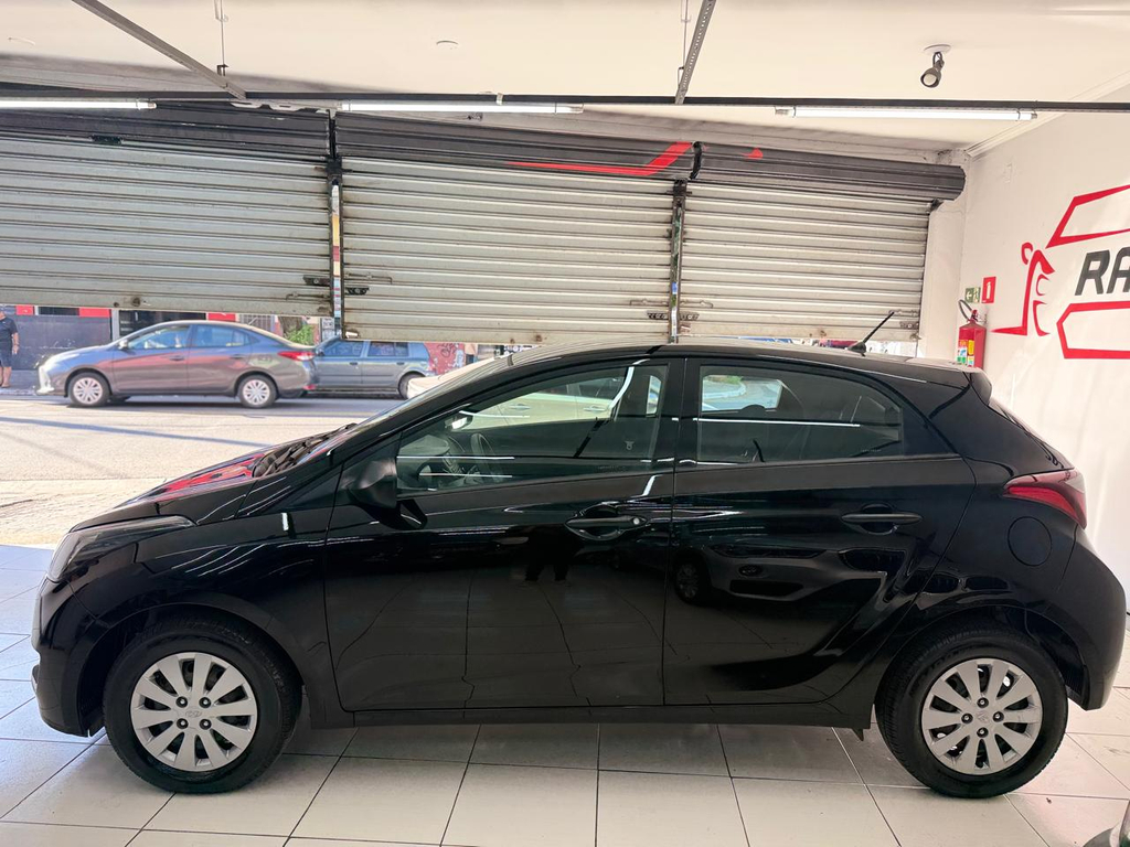 Hyundai HB20 Preto