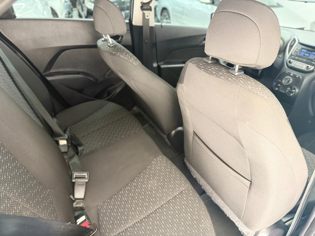 Hyundai HB20 Preto