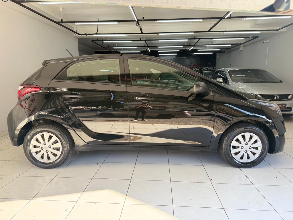 Hyundai HB20 Preto