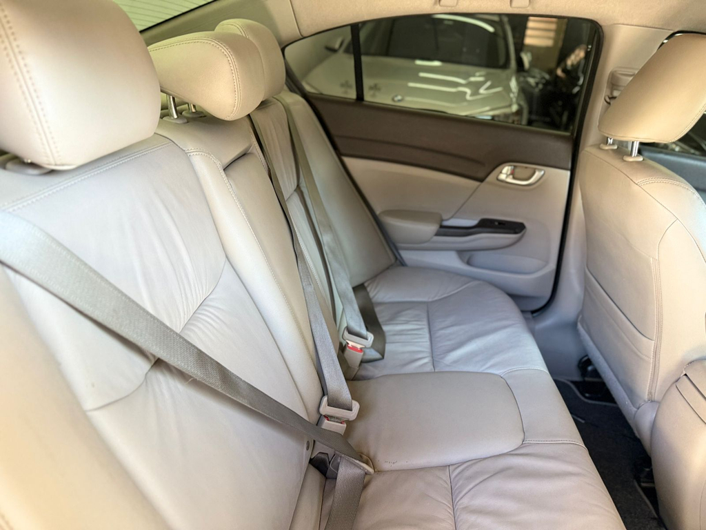 Honda Civic Cinza