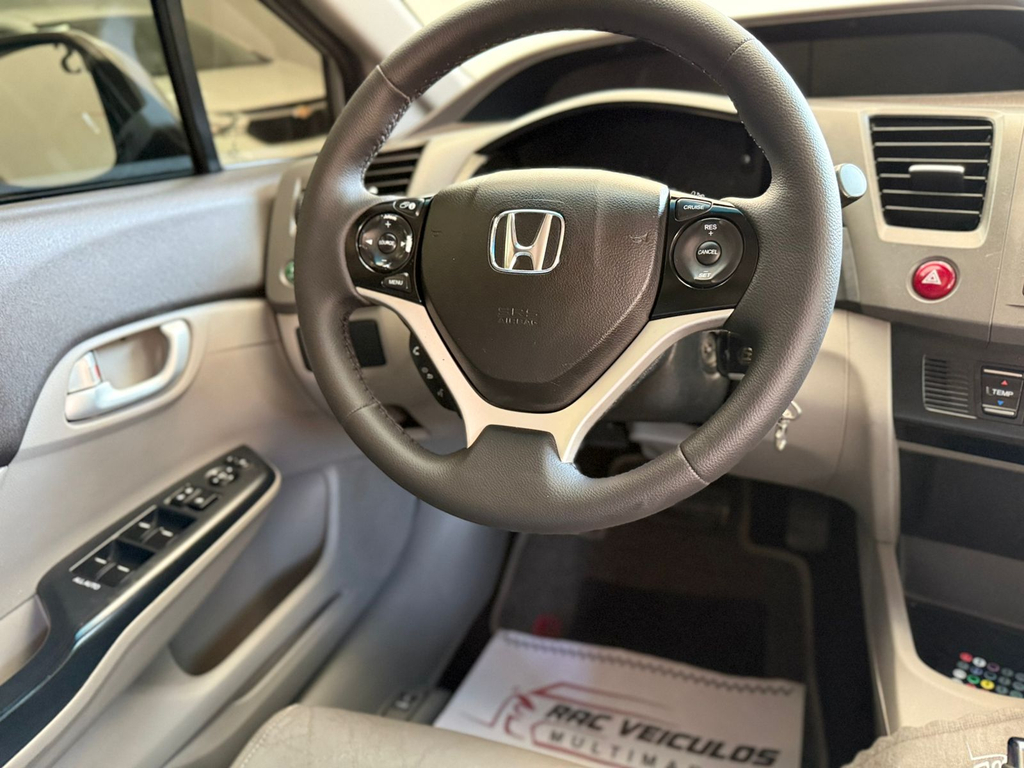 Honda Civic Cinza