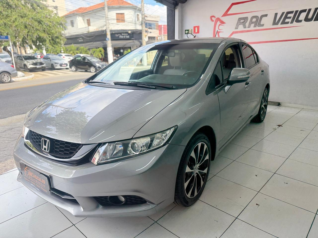 Honda Civic Cinza
